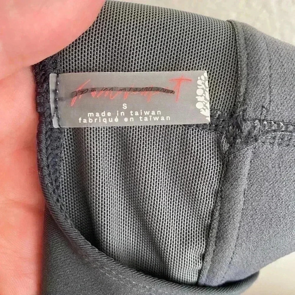 🆕 Free People Movement Iridescent Graphic Sports Bra S🆕 - Picture 8 of 11